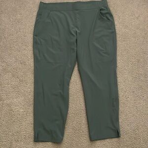 “Eddie Bauer: Ladies Traveler Pant size XL”